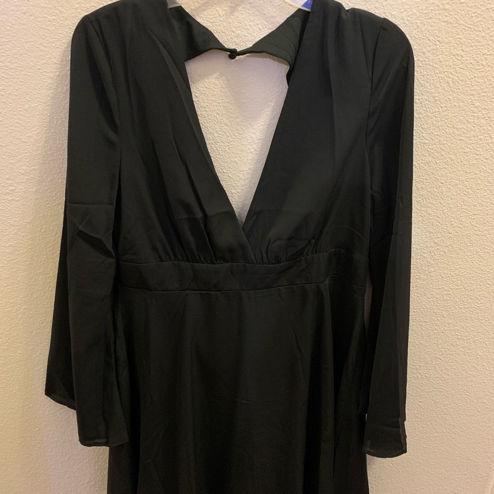 Plunging Neck Tie Back Backless Dress - Picture 2 of 5